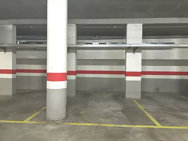 Parking en venta en Casernes