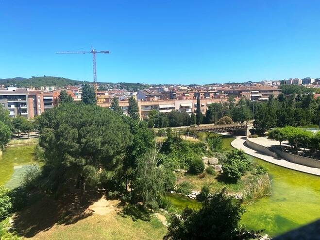 Pis en venda a Casernes, Girona