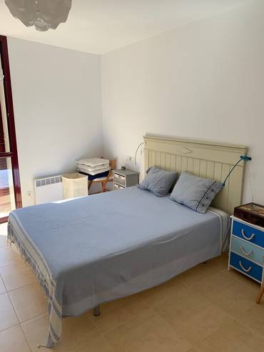 Very bright 3 bedroom apartment in Colera