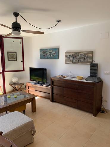 Very bright 3 bedroom apartment in Colera