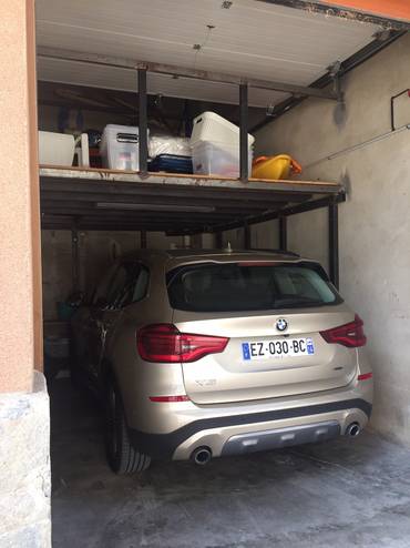Garage in the Edifici Benet